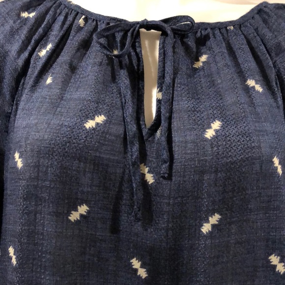 Lucky Brand tunic blouse 100% Rayon - Picture 2 of 3